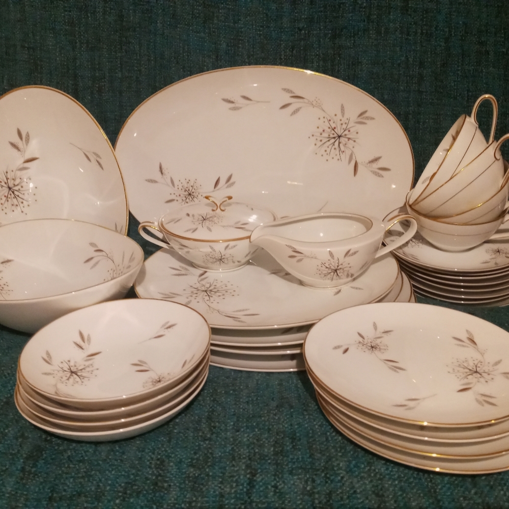 Noritake China: Helene 5602 Dinner & Coffee Service for Four